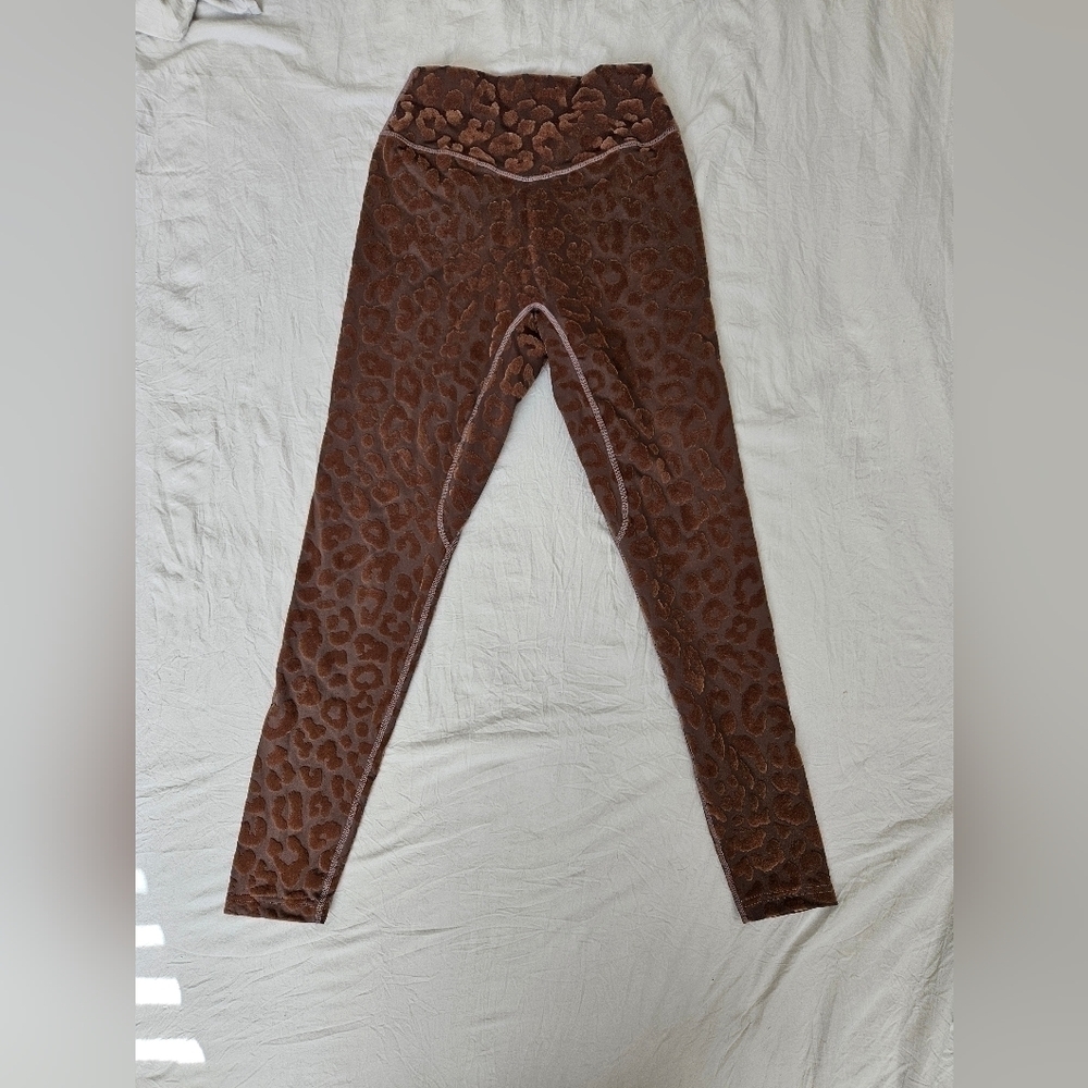 BALANCE ATHLETICA The Lux Pant Panther Velvet Leopard Legging - Picture 1 of 6